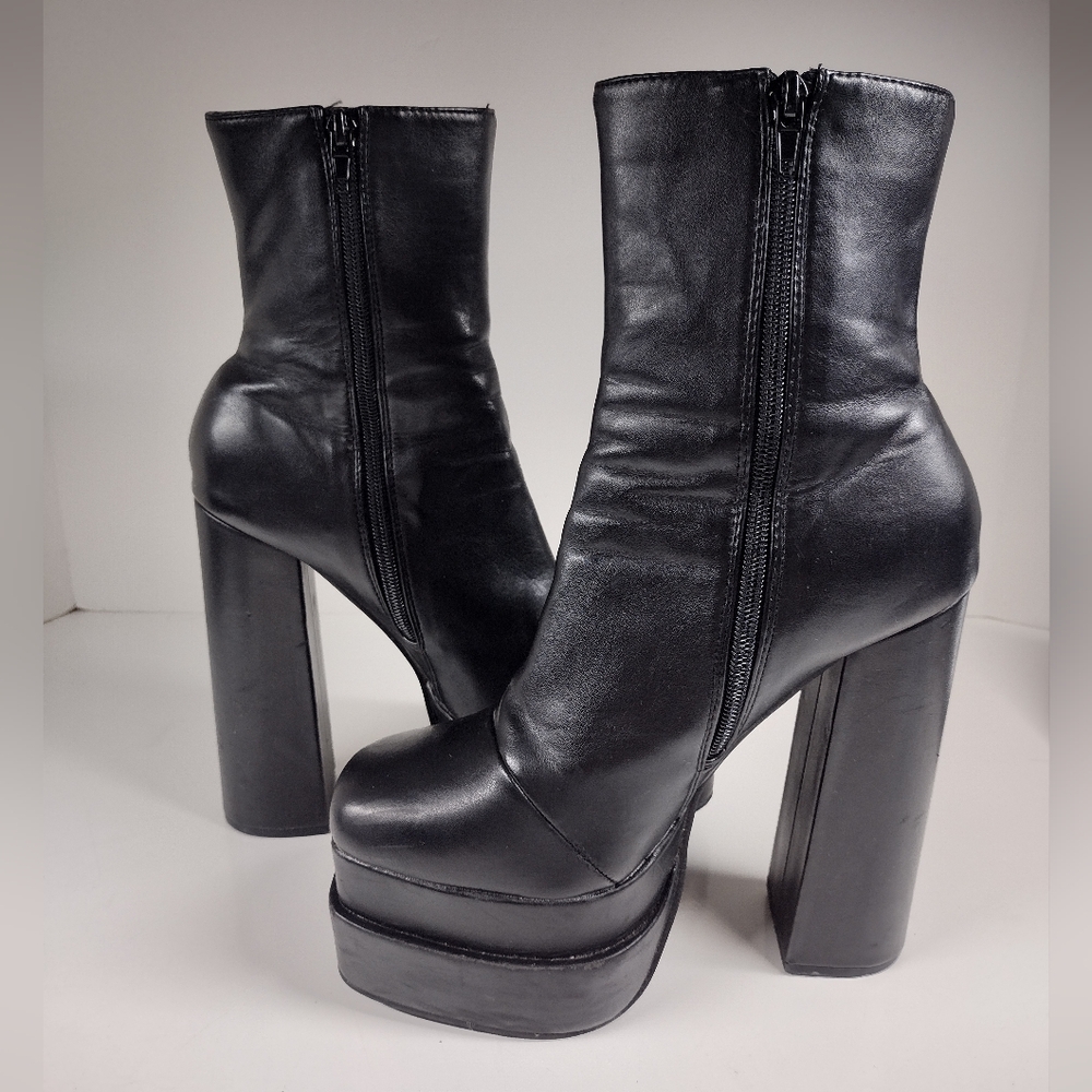 Boohoo Black Chunky High Platform Boots - Picture 5 of 15